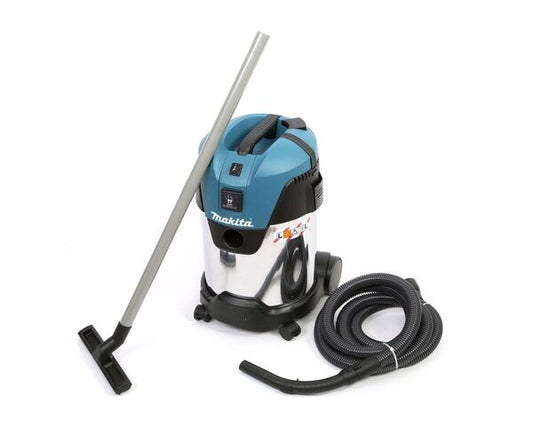 MAKITA 240v L class dust extractor VC3011L